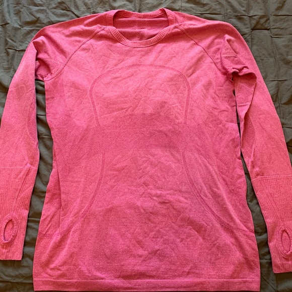lululemon athletica Tops - LULULEMON LONG SLEEVE